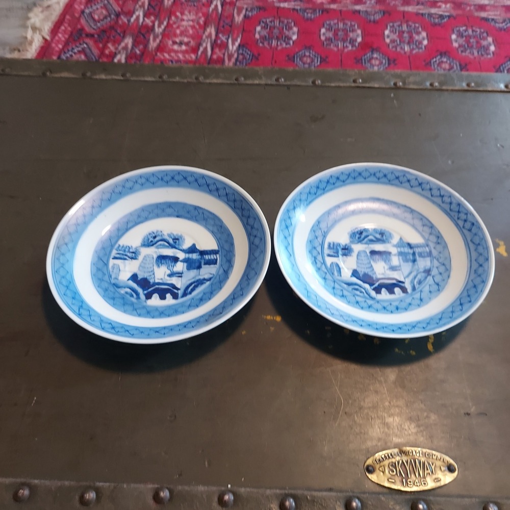 OMANN Old Canton Hand Painted Blue White Porcelain Saucers Set of 2 MCMLXXX 1980